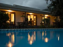 Auberge d'Anse Boileau & Restaurant Chez Plume，位于昂斯布瓦洛的酒店