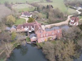 FSC Flatford Mill Hostel，位于East Bergholt弗拉富德附近的酒店