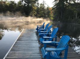 Walker Lake Resort，位于亨茨维尔的酒店