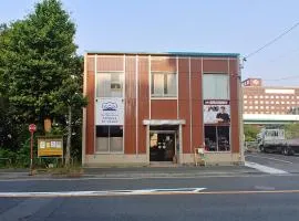 駐車場無料 Nagoya Hostel The Three Smiles Free Car Park