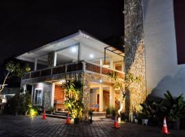 Hastina Hotel Lombok，位于马塔兰龙目岛中央购物中心附近的酒店