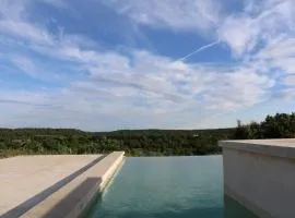 Maison calme, 4ch/7pers, avec piscine à débordement