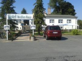 Hotel Weißes Haus，位于Herzberg的酒店