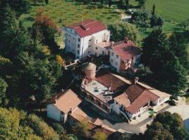 Hotel Borgo Clarosa，位于Lariano的酒店