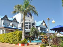 Hôtel Sky blue Mada，位于Alasora的酒店