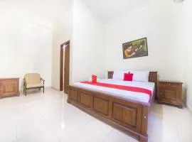 RedDoorz near Nusa Cendana University