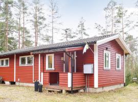 Two-Bedroom Holiday Home In Knared，位于Knäred的酒店