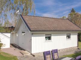 Amazing Home In Nttraby With Kitchen，位于Nättrabyhamn的乡村别墅