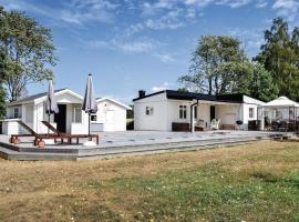 3 Bedroom Gorgeous Home In Löttorp，位于勒托普的酒店