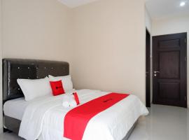 RedDoorz Syariah near RSUD Margono Purwokerto，位于普禾加多的酒店