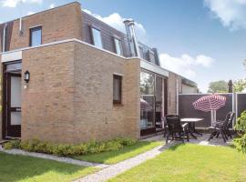 Nice Home In Nieuwvliet-bad With 3 Bedrooms And Wifi，位于尼维莱特巴德的别墅