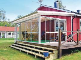 Lovely Home In Ljungby With Kitchen，位于Hölminge的酒店