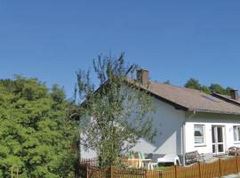 Awesome Home In Ltzkampen With 3 Bedrooms And Wifi，位于Lützkampen的度假屋