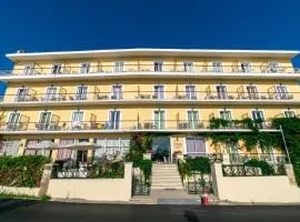 Aegli Hotel