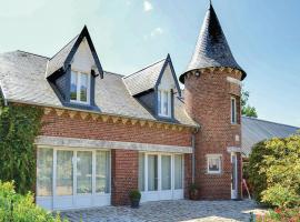 旅游度假屋，位于Roisel的酒店