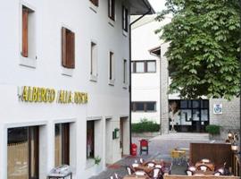 Albergo Alla Posta，位于Vito dʼAsio的酒店