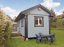 Beautiful Home In Gäsrsnäs With Wifi，位于Skräddaröd的酒店