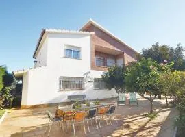 7 Bedroom Lovely Home In Santa Susanna