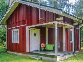 Cozy Home In Munka-Ljungby With Kitchen，位于Munka-Ljungby的酒店