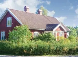 Awesome Home In Vissefjärda With Sauna