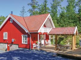 Amazing Home In Sndeled With Sauna，位于Søndeled的酒店
