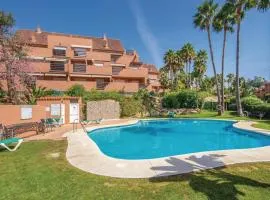 3 Bedroom Lovely Apartment In Casares Costa