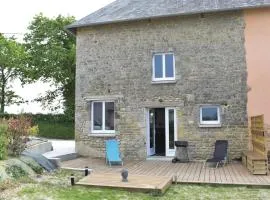 Beautiful Apartment In Sainteny
