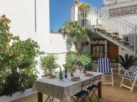 Lovely Apartment In Pineda De Mar