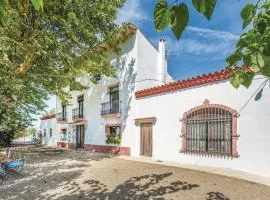 Awesome Home In Riudoms