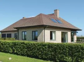 Beautiful Home In Diksmuide With Wifi