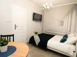 GOOD NIGHT | city Police (3km) | Szczecin | 2 pers