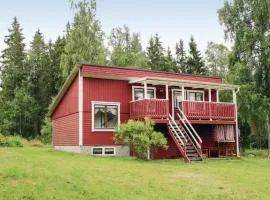 Two-Bedroom Holiday Home In Rottne
