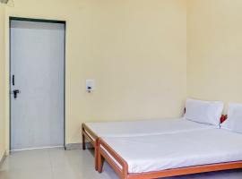 SPOT ON 46387 Hotel Sai Park Lodge，位于Phaltan的酒店