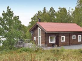 Nice Home In Vetlanda With Wifi，位于Stenberga的酒店