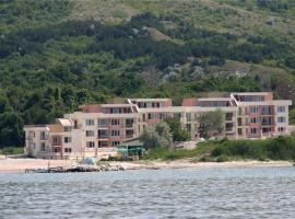 海洋天堂公寓酒店，位于卡瓦尔纳的海滩短租房