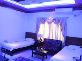 White Hall Guest House - হোয়াইট হল গেস্ট হাউস，位于Krishnarāmpur的酒店