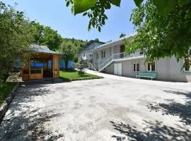 Guest House Arsan