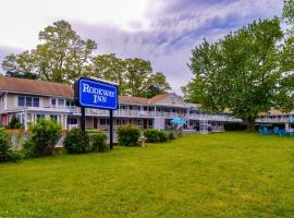 Rodeway Inn Orleans - Cape Cod，位于奥尔良的酒店