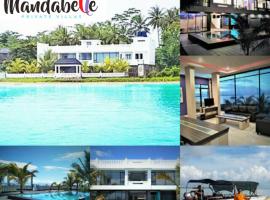 Mandabelle villa tanjung lesung banten，位于丹戎勒松的海滩短租房
