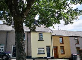 EX-MINERS COTTAGE, BLAENAVON, NEAR ABERGAVENNY，位于Blaenavon的酒店