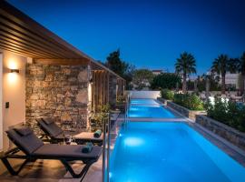 Petousis Hotel & Suites，位于阿默达拉-伊拉克利翁的酒店
