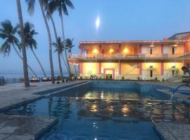 Lokaria Indah Beach Hotel，位于毛梅雷的酒店