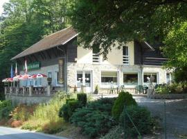 CHALET DES GROTTES，位于阿斯蒂耶尔－拉沃的酒店