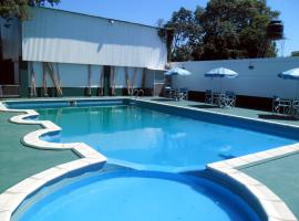 hotel del lago，位于伊图萨因戈的酒店