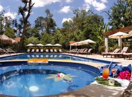 拉卡萨德洛斯阿伯雷斯酒店，位于Zacualpan de Amilpas的酒店