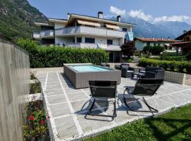 VALCHIAVENNA - B&B - Affittacamere - Guest House - Appartamenti - Case Vacanze - Home Holiday，位于基亚文纳的旅馆