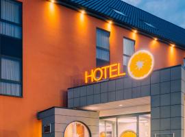拉卢维耶尔橙色酒店，位于拉卢维耶尔的酒店