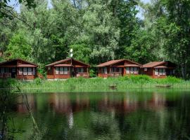 Hotel Selena Family Resort，位于切尔卡瑟的酒店