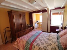 La chambre aux hirondelles，位于Ittenheim的酒店