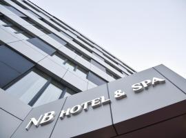 NB Hotel&Spa，位于泰托沃的带停车场的酒店